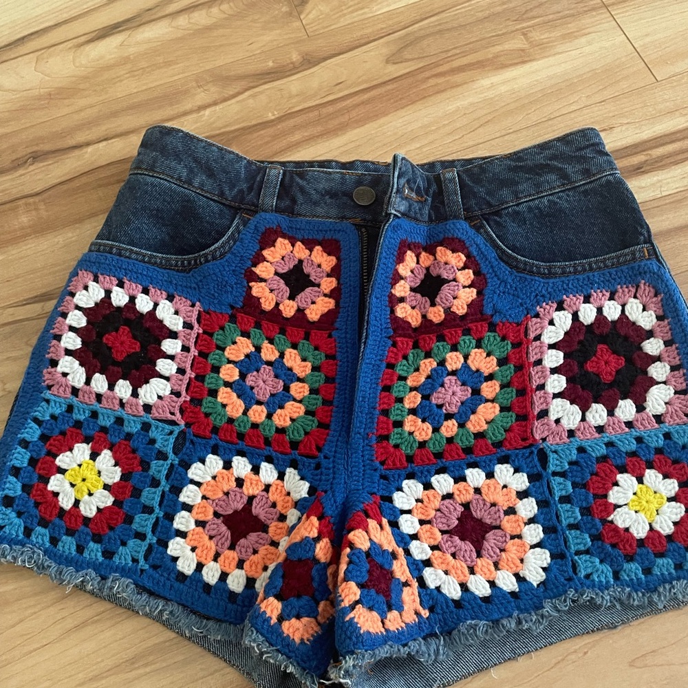 FARM Rio Multicolor Crochet Patchwork Denim Shorts - Picture 8 of 8